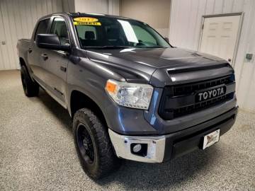2017 TOYOTA TUNDRA
