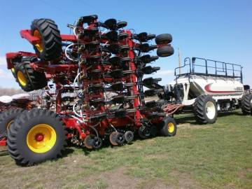 2018 BOURGAULT 3720 DRILL /7700 CART
