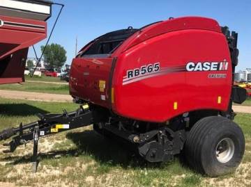 2020 CASE IH RB565