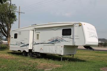 2003 KEYSTONE MONTANA