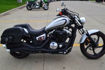 2015 YAMAHA STRYKER