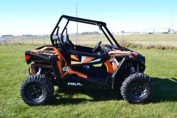 2017 POLARIS® RZR® S 1000 EPS SPECTRA ORANGE