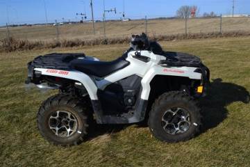 2015 CAN-AM® OUTLANDER™ XT™ 650 PEARL WHITE