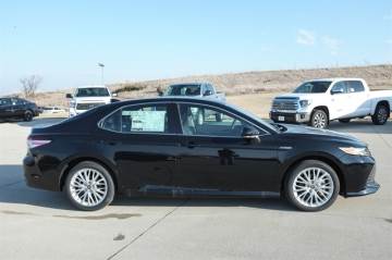 2020 TOYOTA CAMRY