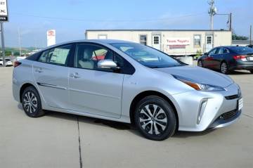 2020 TOYOTA PRIUS