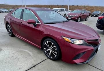 2018 TOYOTA CAMRY