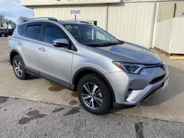 2017 TOYOTA RAV4