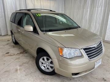 2010 CHRYSLER TOWN & COUNTRY