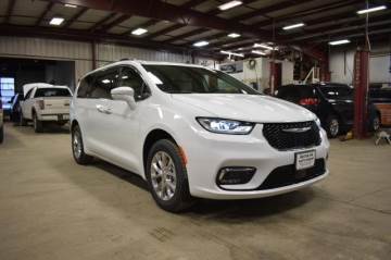 2021 CHRYSLER PACIFICA