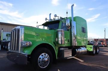2019 PETERBILT 389