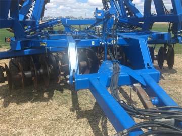 2010 LANDOLL 6230