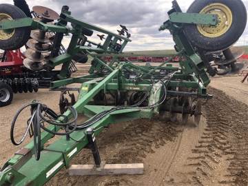 2004 JOHN DEERE 512