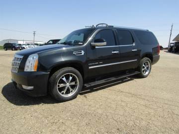 2011 CADILLAC ESCALADE ESV