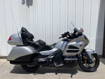 2016 HONDA GL1800 GOLDWING