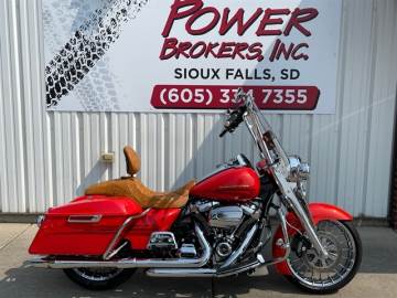 2017 HARLEY DAVIDSON FLHRS ROAD KING
