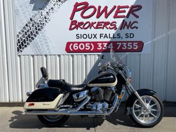 1998 HONDA SHADOW 1100 TOURER