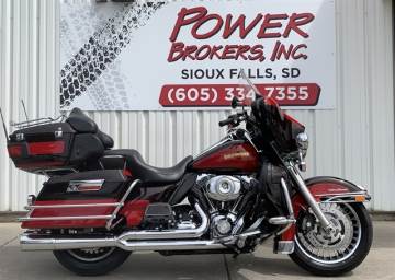 2010 HARLEY DAVIDSON FLHTCU - ELECTRA GLIDE® ULTRA CLASSIC®