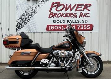 2008 HARLEY DAVIDSON FLHTCUI ULTRA CLASSIC 105TH ANNIV.