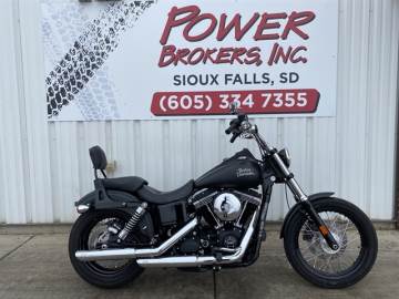 2017 HARLEY DAVIDSON DYNA STREET BOB