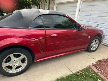 2004 FORD MUSTANG