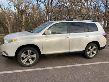 2012 TOYOTA HIGHLANDER