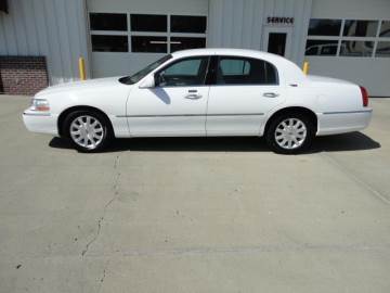 2009 LINCOLN TOWN CAR