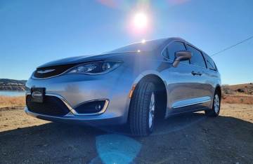 2020 CHRYSLER PACIFICA
