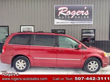 2010 CHRYSLER TOWN & COUNTRY
