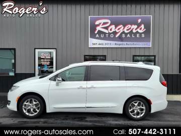 2017 CHRYSLER PACIFICA