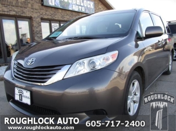 2015 TOYOTA SIENNA
