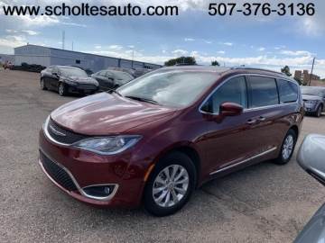 2019 CHRYSLER PACIFICA