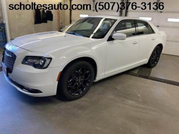 2020 CHRYSLER 300
