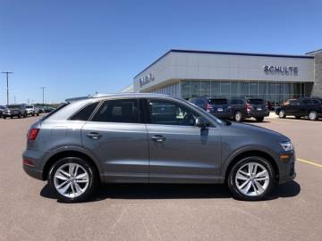 2017 AUDI Q3