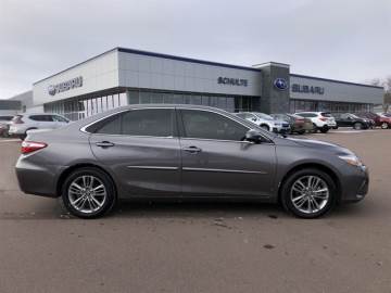 2017 TOYOTA CAMRY