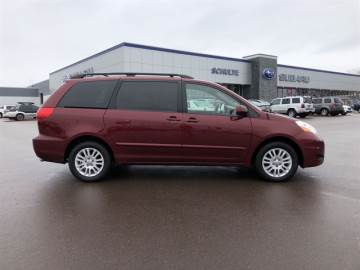 2008 TOYOTA SIENNA