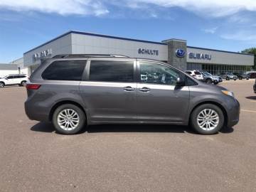 2015 TOYOTA SIENNA