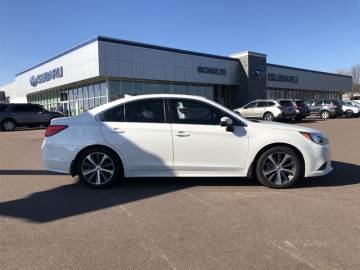 2017 SUBARU LEGACY