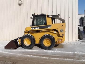 2000 JOHN DEERE 328