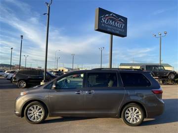 2013 TOYOTA SIENNA