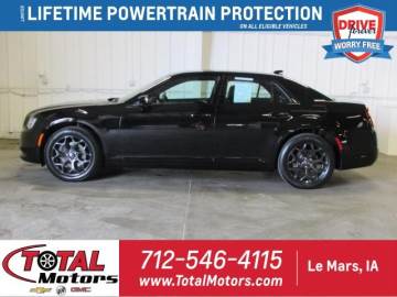 2019 CHRYSLER 300