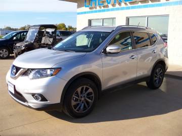 2016 NISSAN ROGUE