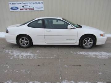 2002 PONTIAC GRAND PRIX