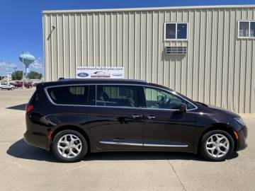 2019 CHRYSLER PACIFICA