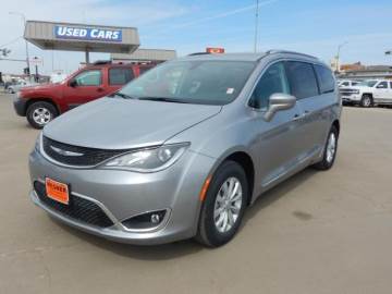 2019 CHRYSLER PACIFICA