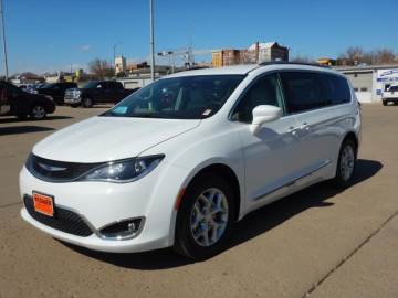 2019 CHRYSLER PACIFICA