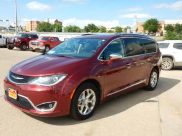 2019 CHRYSLER PACIFICA