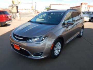 2017 CHRYSLER PACIFICA