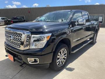 2017 NISSAN TITAN XD