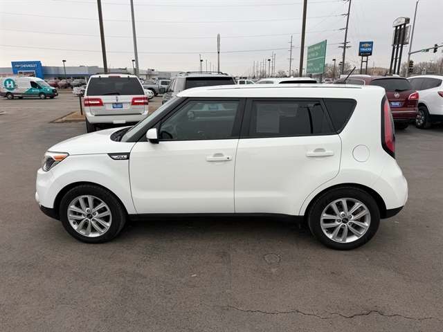 2019 Kia Soul 2.0L + 6 A/T's photo