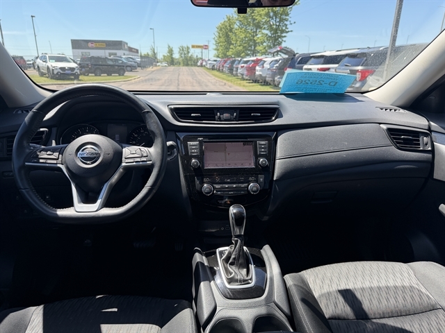 2018 Nissan Rogue SV - Photo 9